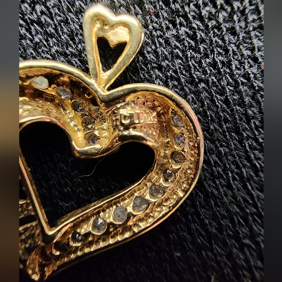 Natural Diamonds 10k yellow gold Love heart pendant - Picture 10 of 12